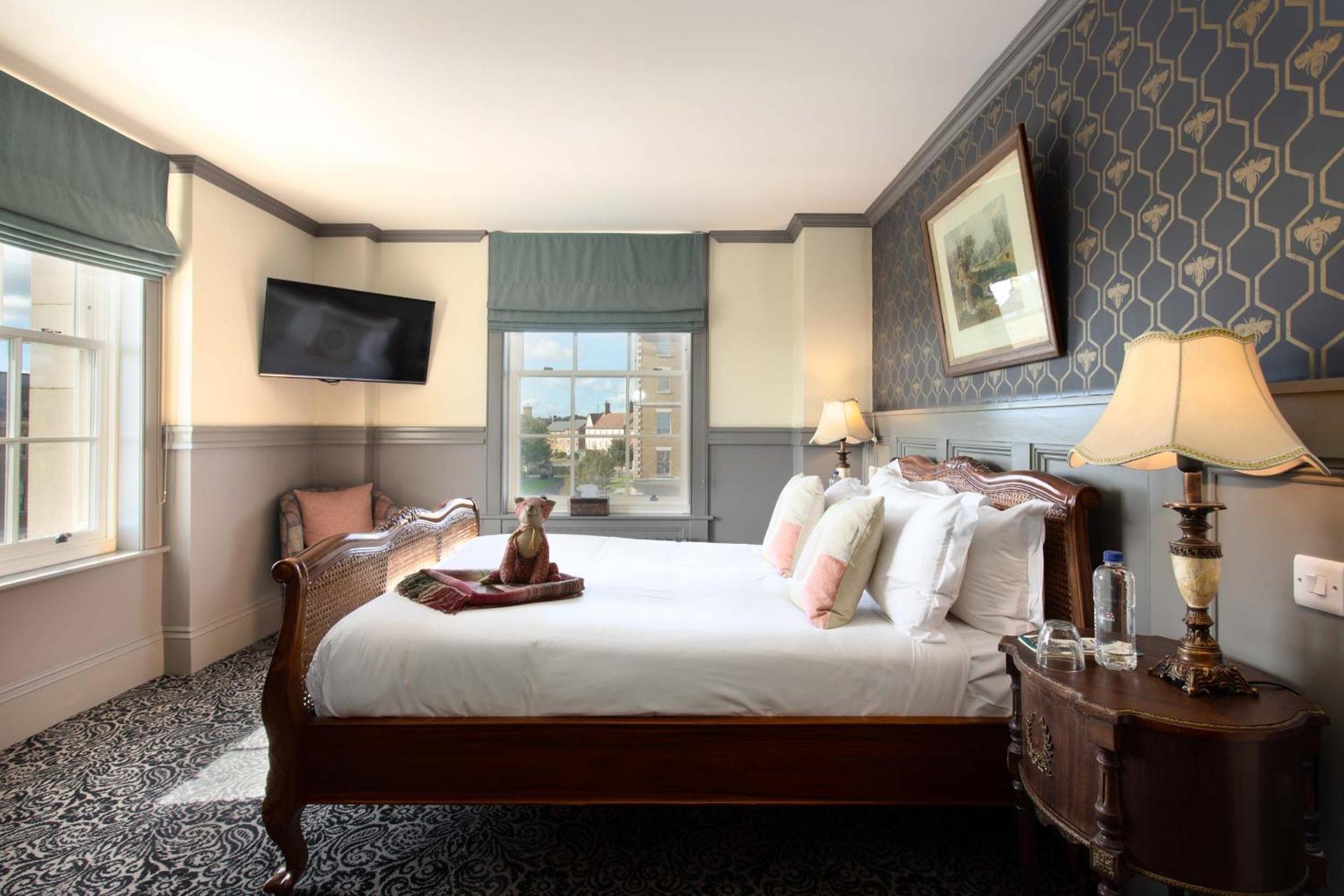 The Duchess Of Cornwall Dorchester Exterior foto